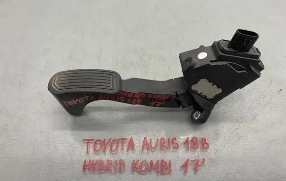 Toyota Auris E180 Accelerator throttle pedal 7811002120