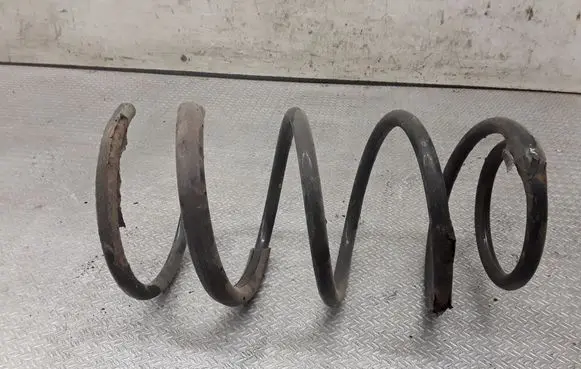 Hyundai i30 Front coil spring 