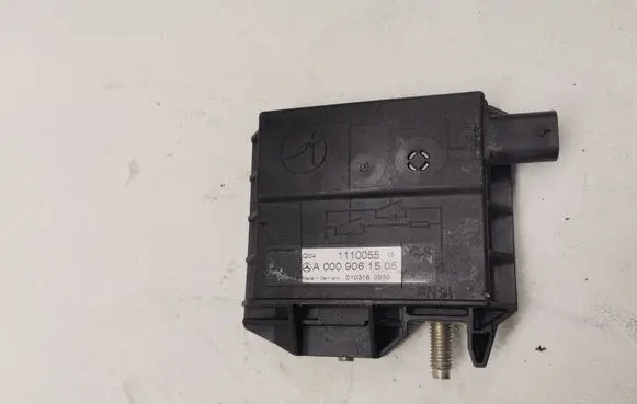 Mercedes-Benz GLC X253 C253 Battery relay fuse A0009061505