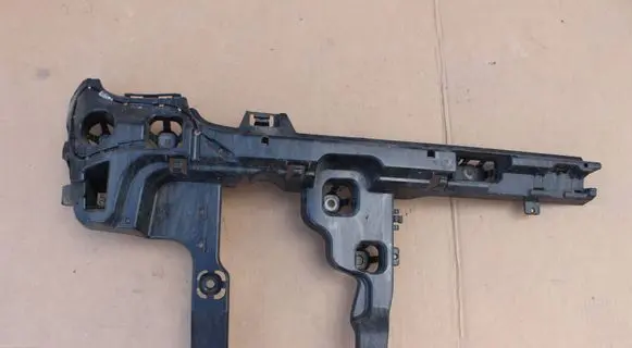 Mini One - Cooper F56 F55 Rear bumper mounting bracket 7411145