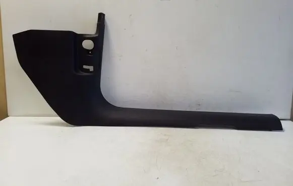 Front sill trim cover
