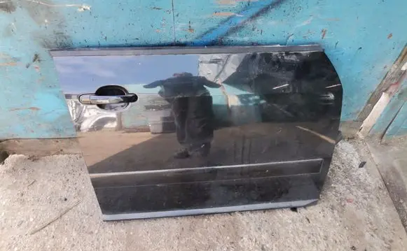 Audi A2 Front door