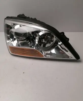 KIA Sorento Headlight/headlamp 921023E5