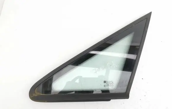 Opel Zafira A Front door vent window glass four-door 