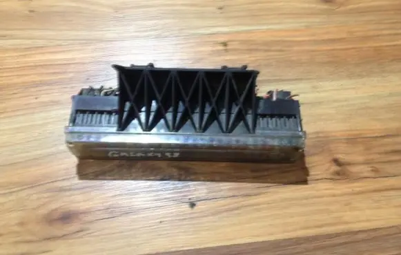 Ford Galaxy Fuse box set 0650