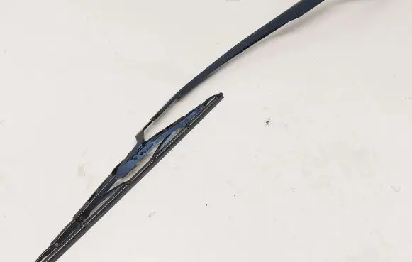 KIA Sportage Front wiper blade arm