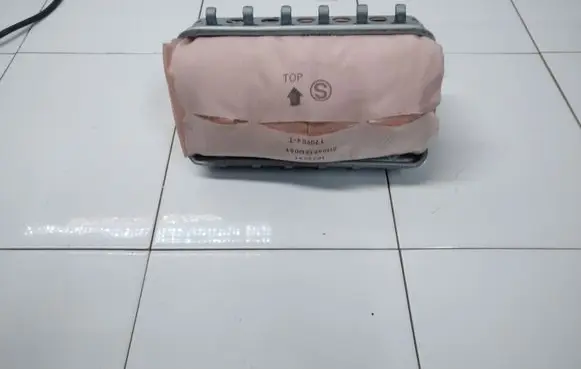 Subaru Outback Passenger airbag