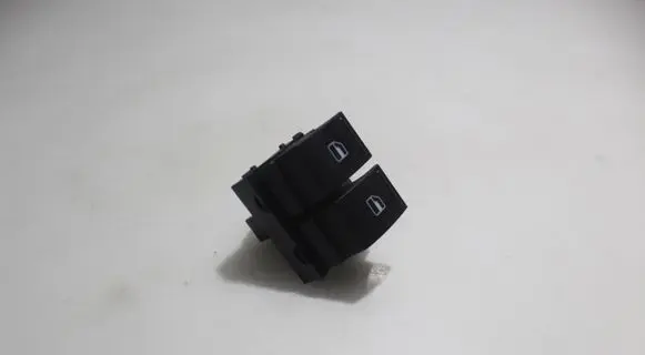 Volkswagen Golf V Electric window control switch