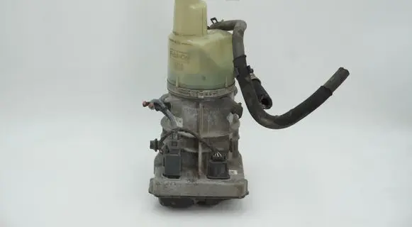 Ford Mondeo MK IV Power steering pump BG913K514AC