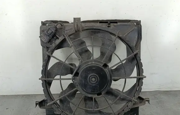 Hyundai i30 Electric radiator cooling fan 