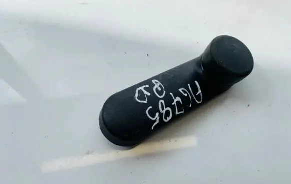 Opel Corsa B Front door window winding handle 90247150 90224834