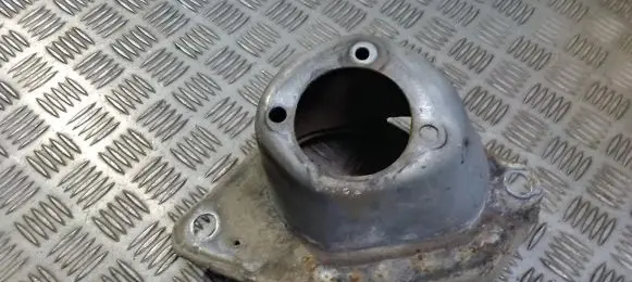 Volvo S80 Coil spring mount 