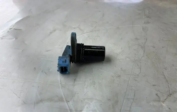 Ford Fusion Camshaft position sensor S107542001