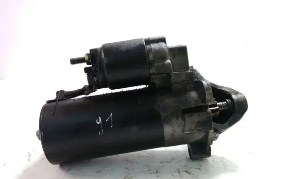 Volkswagen PASSAT B5.5 Starter motor 0001110128