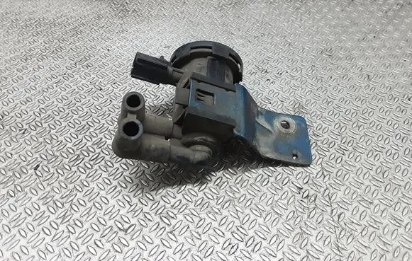Chrysler Pacifica Vacuum valve 