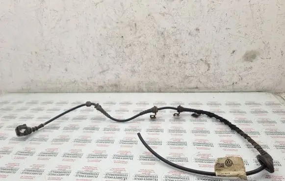 Volkswagen Touran I Rear ABS sensor wiring 1T0927904M