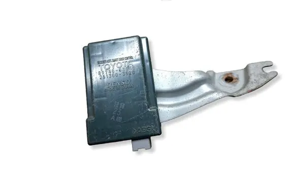 Lexus IS 220D-250-350 Door control unit/module 8974053060 2513003520