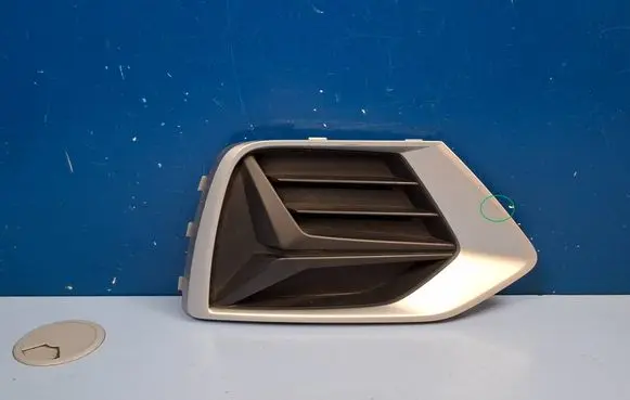 Audi Q3 F3 Front bumper lower grill 83A807682B