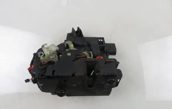 Seat Leon (1M) Front door lock 3B1837015A
