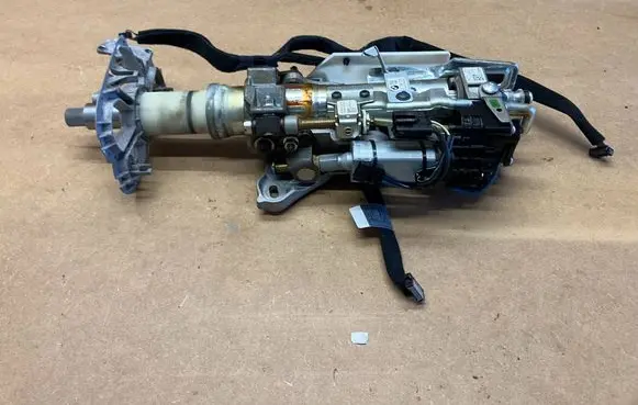 BMW 5 E60 E61 Steering wheel axle set 6780879