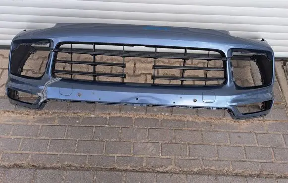 Porsche Cayenne (9Y0 9Y3) Front bumper 9Y0807221