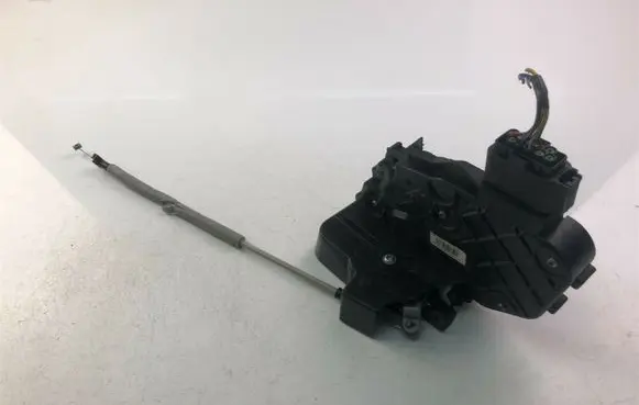 Volvo XC60 Rear door lock 30799303 K4831