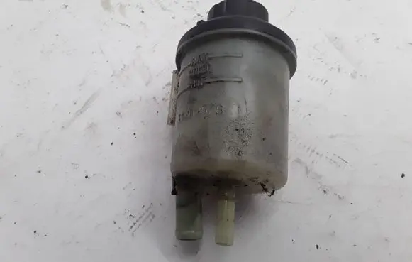 Volvo XC60 Power steering fluid tank/reservoir 31302576