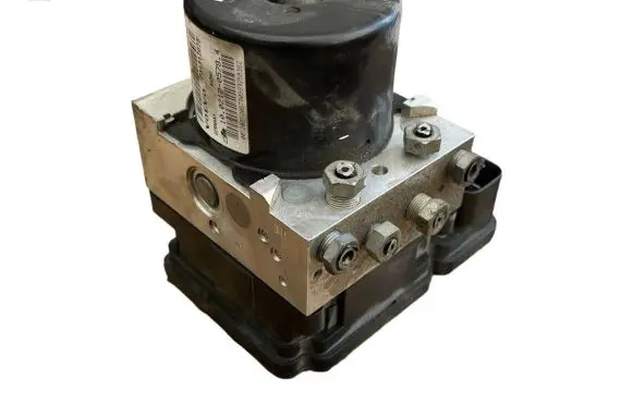 Volvo V40 ABS Pump P31317075 10096104213 10021205794