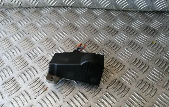 Volkswagen PASSAT B6 Steering wheel lock 3C0905861F 33570102