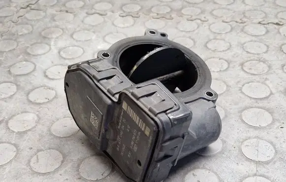 Mercedes-Benz C W205 Throttle valve A6510900470