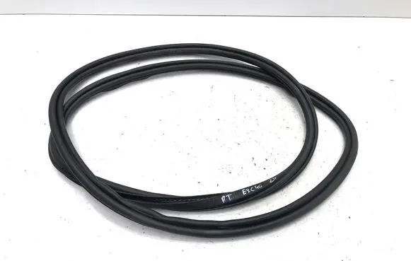 Volvo XC40 Rear door rubber seal (on body) 32342441
