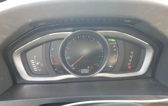 Volvo S60 Speedometer (instrument cluster) 31473475