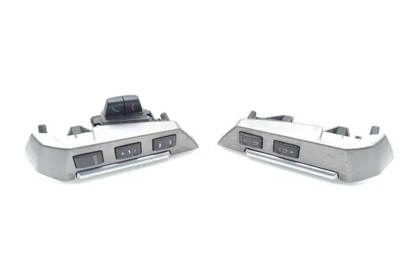 Land Rover Discovery 3 - LR3 Steering wheel buttons/switches XPD500800 8H2213D767CA 8H2213D767FA