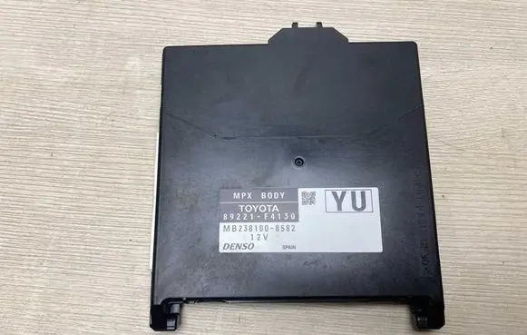 Toyota C-HR I Comfort/convenience module 89221F4130