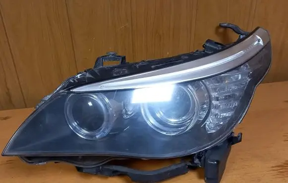BMW 5 E60 E61 Headlight/headlamp 7177741