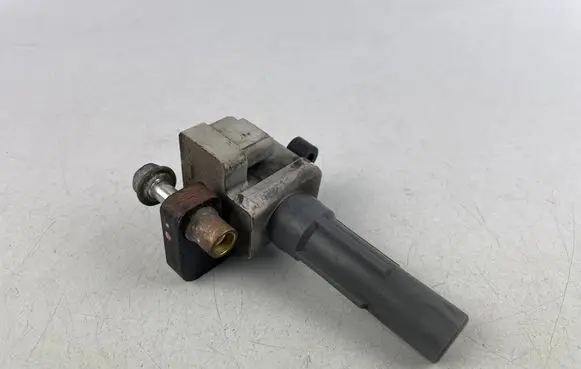 Subaru Legacy High voltage ignition coil FK0334