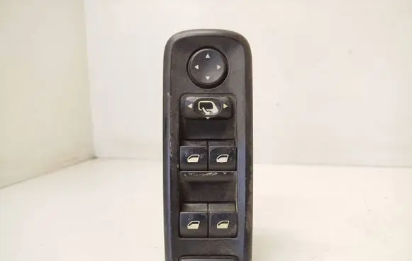 Fiat Ulysse Electric window control switch 14957520XT 000090618 220310