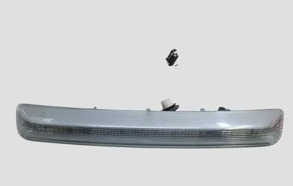 Toyota Avensis T270 Third/center stoplight 8157005110