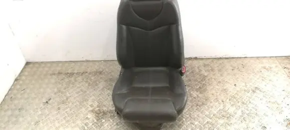 Alfa Romeo GT Front passenger seat 