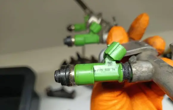 Subaru Outback Fuel injector 117003026