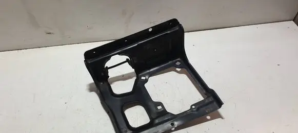 Mercedes-Benz CLS C218 X218 Radiator support slam panel bracket 