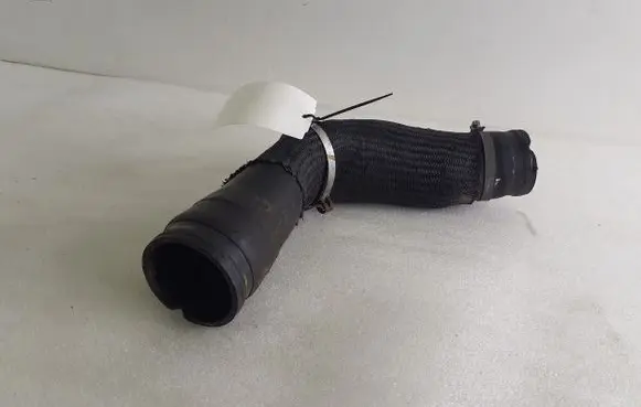 Maserati Levante Intercooler hose/pipe 670033316