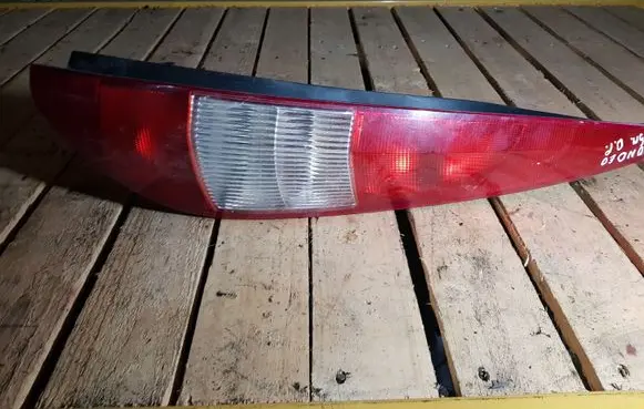 Ford Mondeo Mk III Rear/tail lights