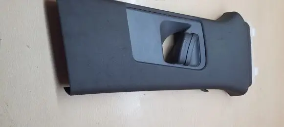Porsche Macan (95B) (B) pillar trim (top) 95B867294