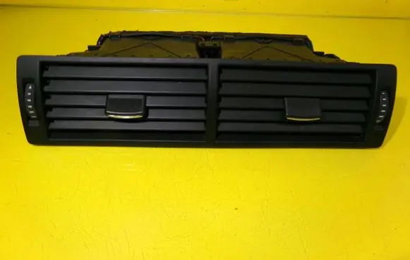 Audi A4 S4 B6 8E 8H Dash center air vent grill 8E0820951H