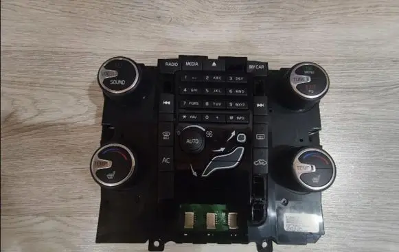 Volvo V60 Climate control unit 31288317