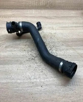 BMW 1 E81 E87 Engine coolant pipe/hose 7798869 7798899