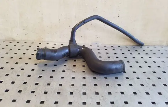 Audi A6 S6 C4 4A Engine coolant pipe/hose 4A0121101C
