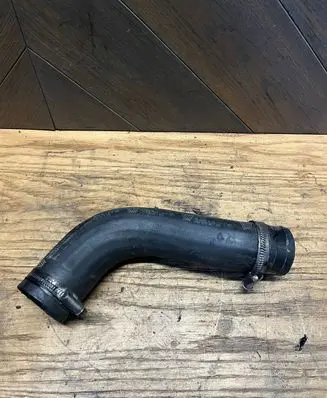 Nissan Note (E11) Intercooler hose/pipe
