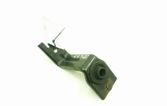 Toyota Verso Radiator mount bracket 165340R020